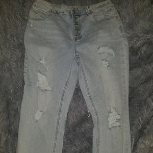 Light wash distressed jeans